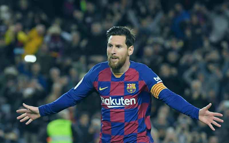 news-site-Spanish-media-revealed-the-news,-Kuman-spoke-with-Messi-at-the-training-ground